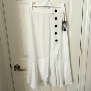 Vince Camuto White Ruffle Hem Wrap Skirt Sz 0 NWT
